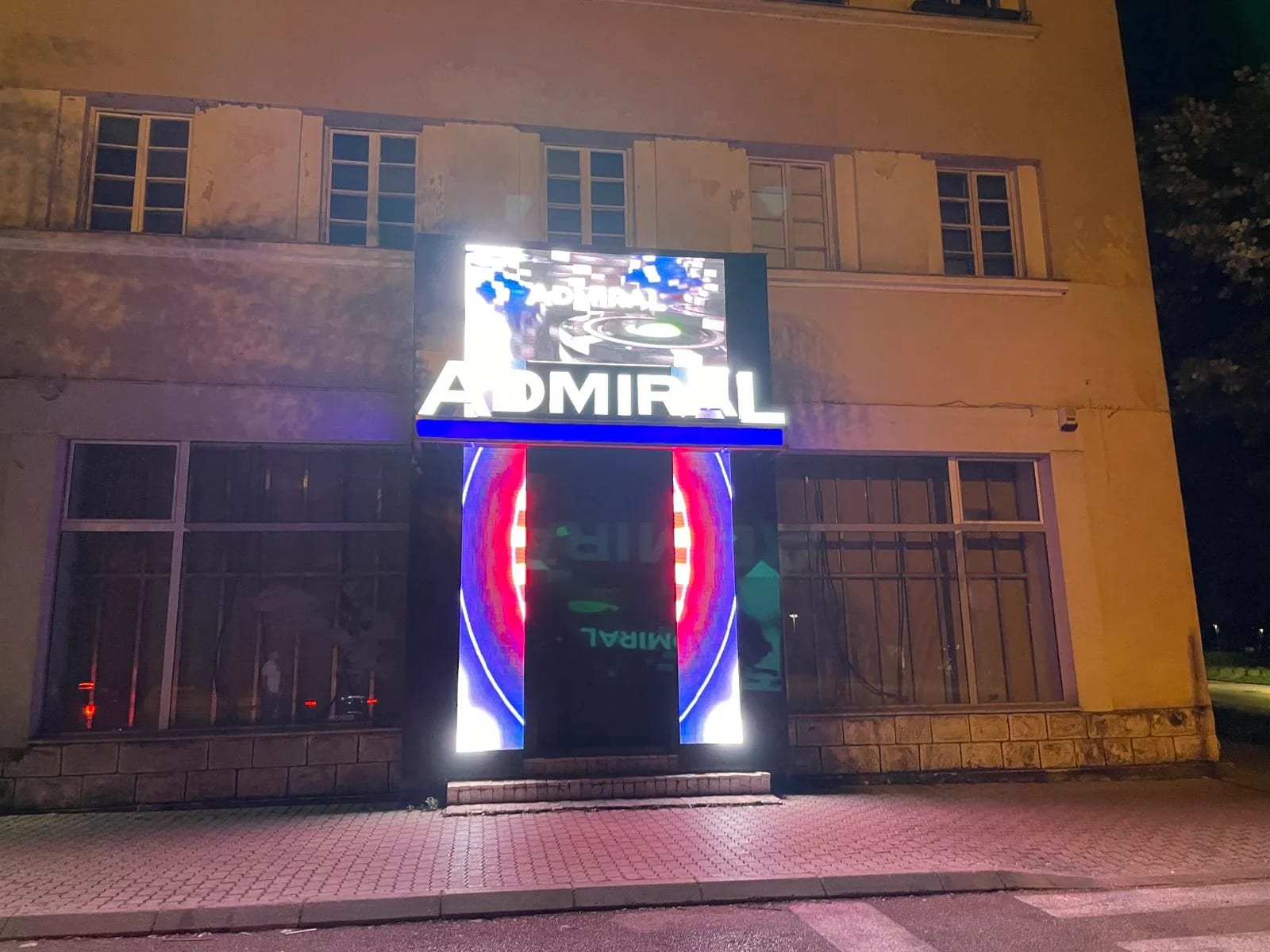 "Admiral" ostao bez "krila"