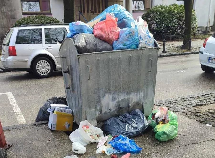 Milatović obećao da će sa većim računima poboljšati komunalne usluge