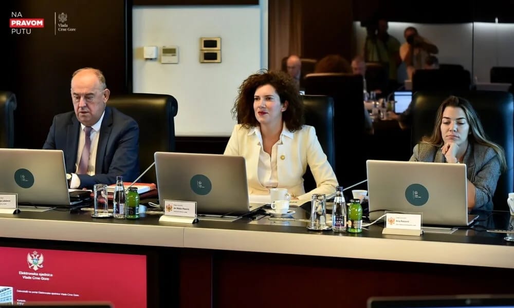 Usvojena prva Medijska strategija: Unapređenje ambijenta za slobodno i profesionalno novinarstvo