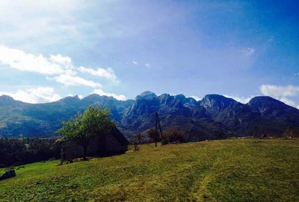 Šavničke Duži dijele sudbinu ostalih sela na sjeveru: Seoska škola spala na tri đaka