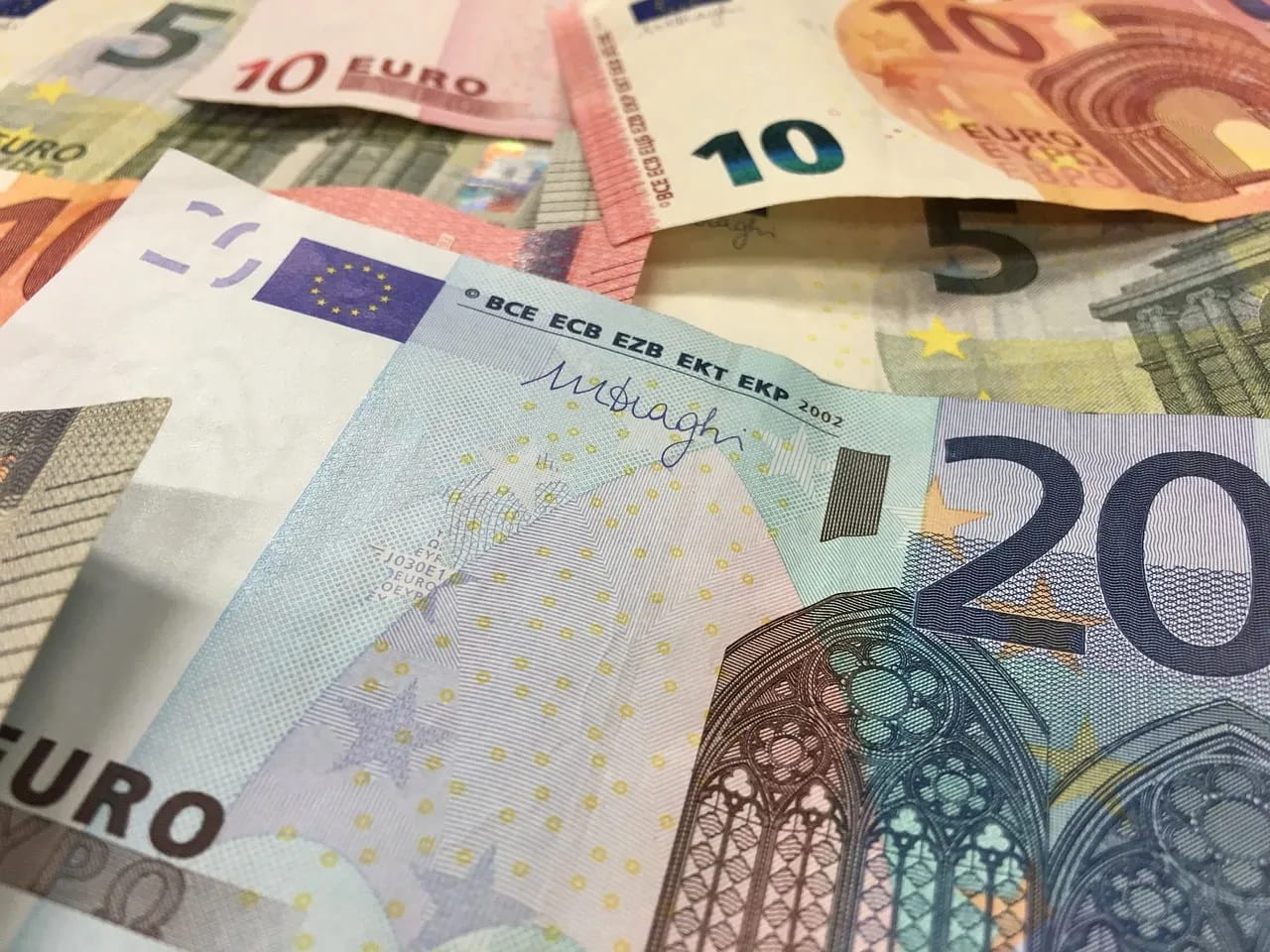 PU: Za osam mjeseci naplaćeno 1,1 milijardu eura bruto prihoda