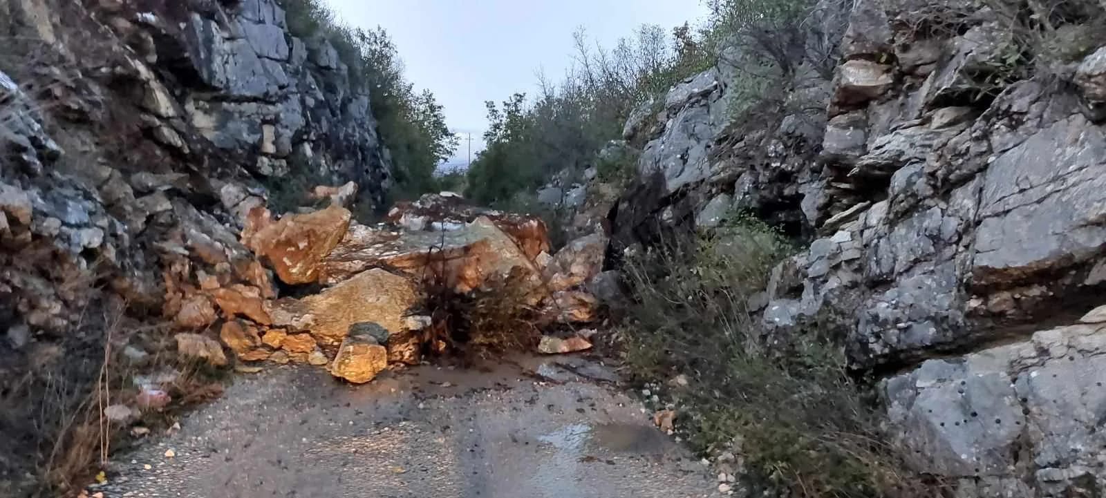 Dva dana neprohodan put do sela Balosave, nadležni da reaguju