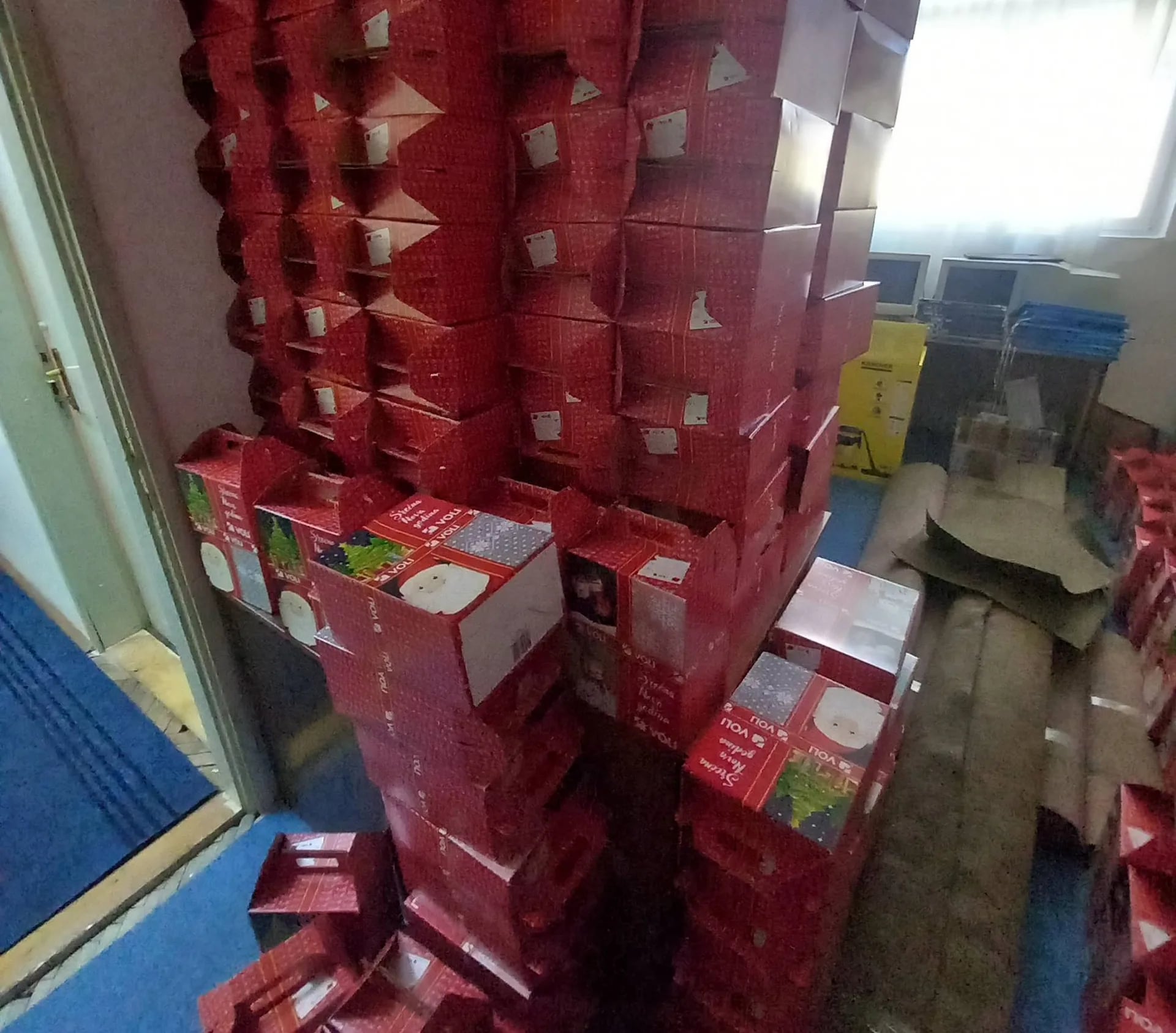 MZ Župa uručila 380 novogodišnjih paketića