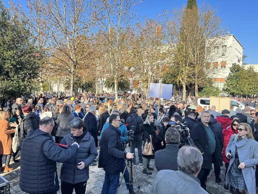 "Ako ne budu povećane plate, drugo polugodište počeće protestom"