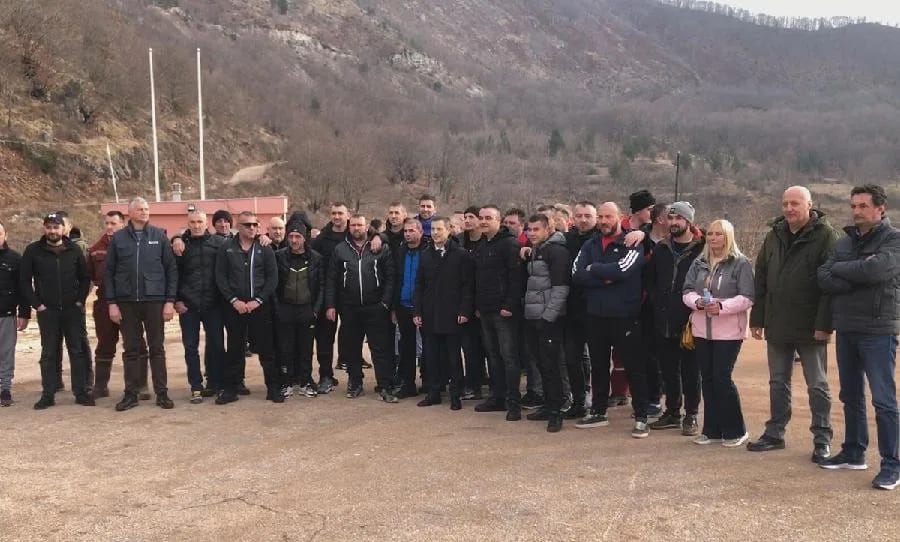Radnici "Novih boksita" odblokirali puteve ka rudokopima