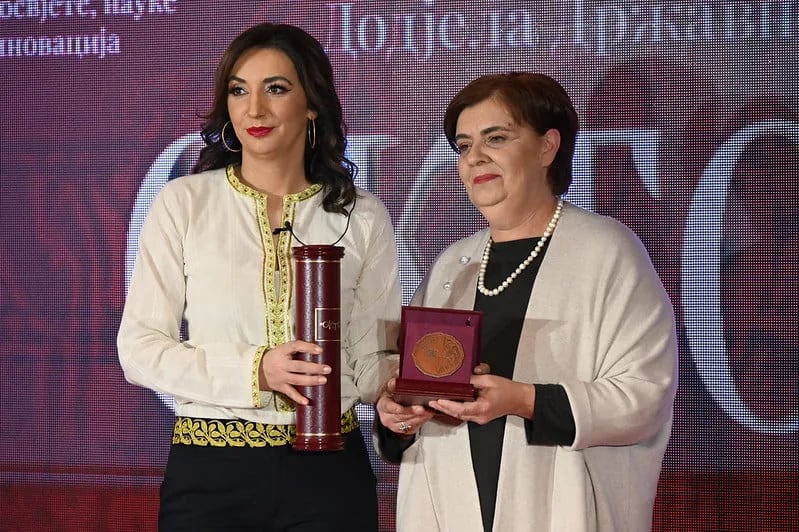 Ani Vujačić uručena nagrada Oktoih