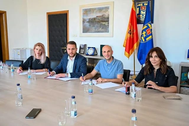 Opština Nikšić i NVO ,,SOS telefon“ potpisali Memorandum