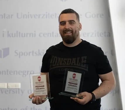 Trostruko priznanje za rukometnog trenera Miloša Perovića