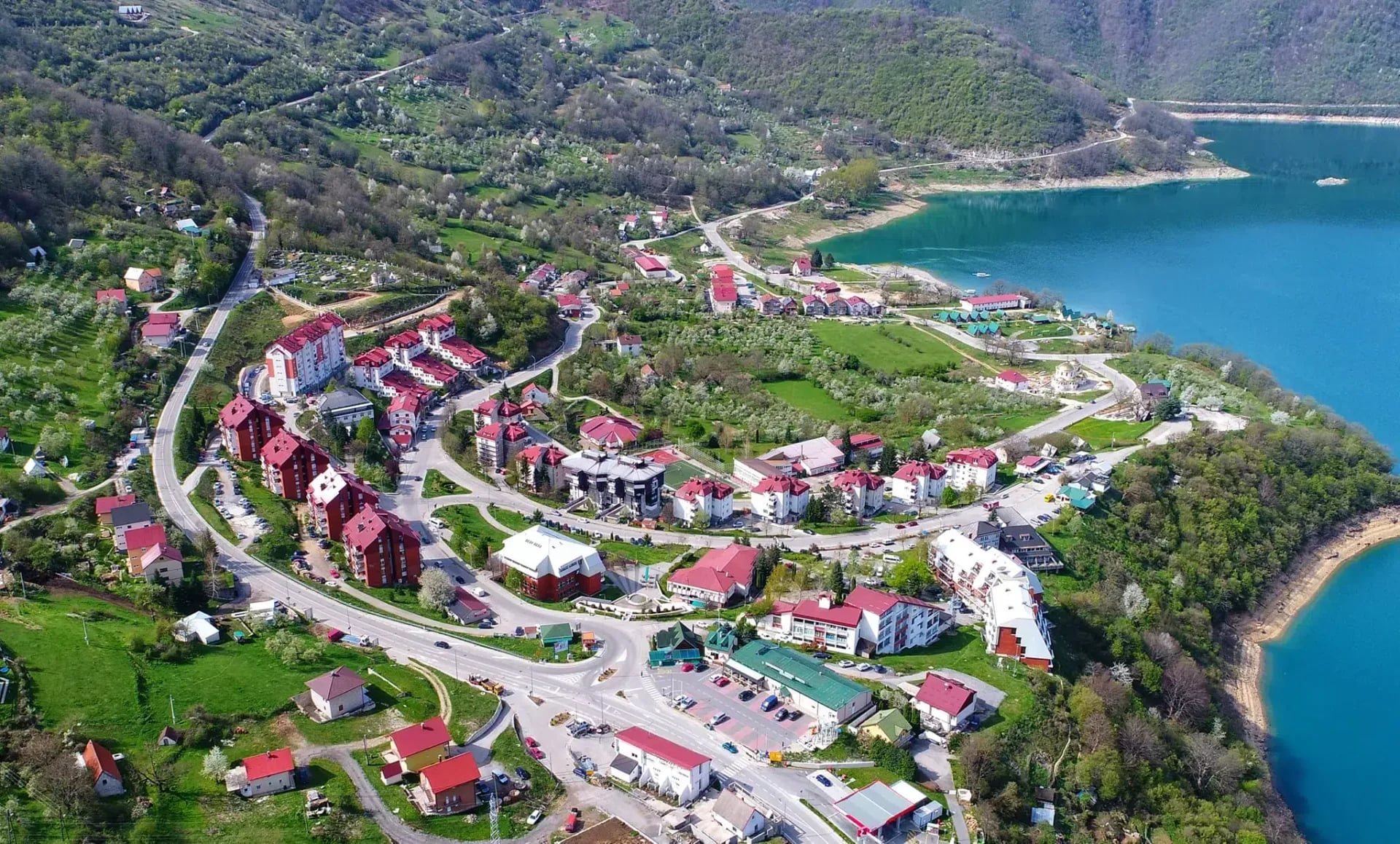 U Plužinama finalna noć 'Party Bus-a - Nikšićko pivo''