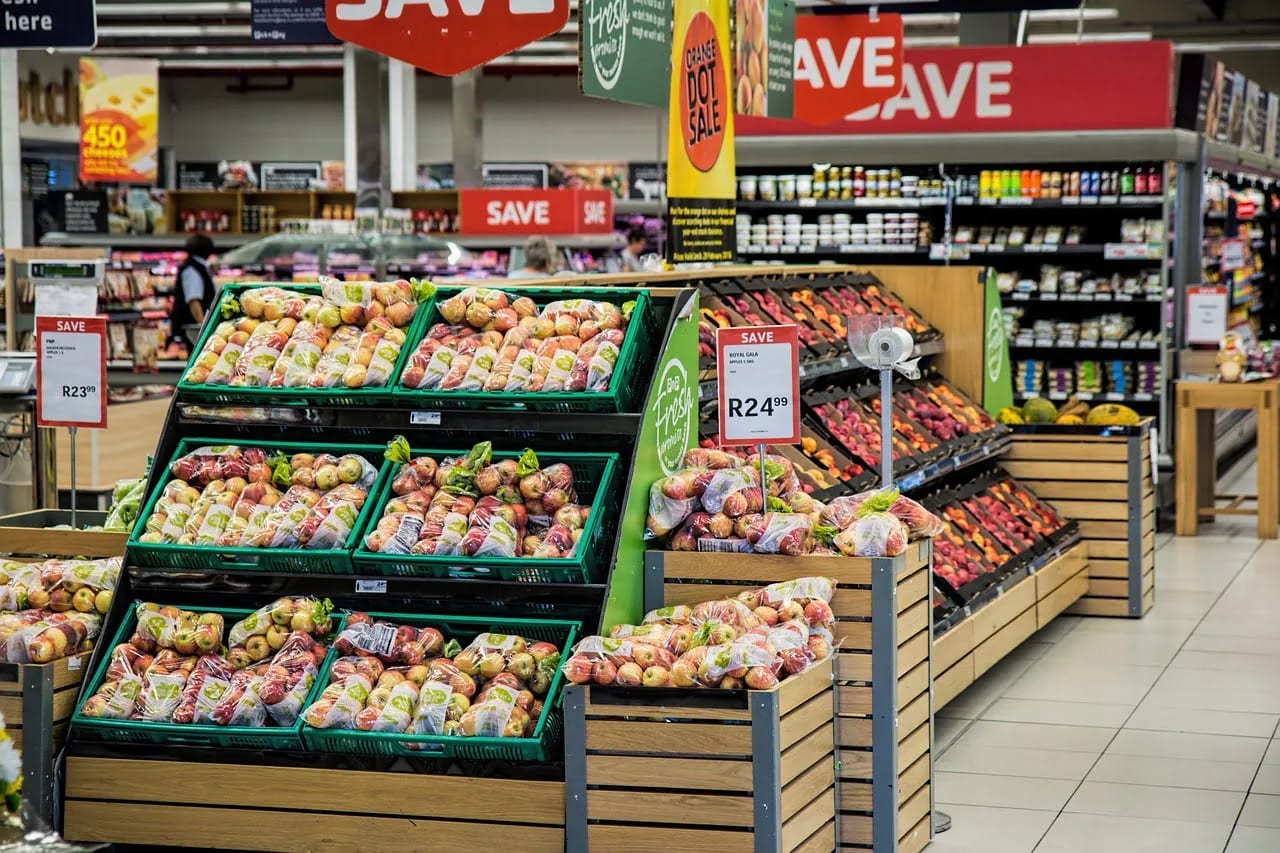 Obradivo zemljište neiskorišćeno, hrana se uglavnom uvozi