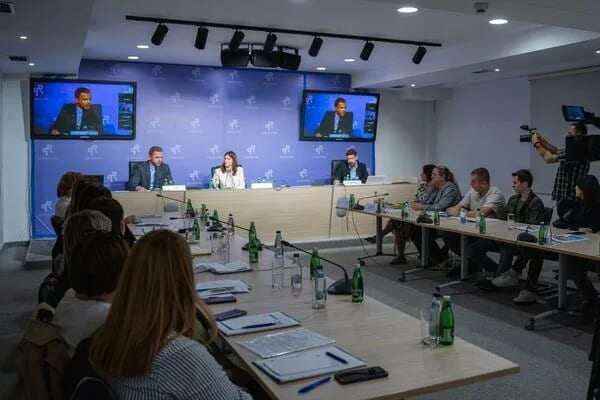 Zloupotrebe prava na slobodan pristup informacijama ugrožavaju efikasnost javnih institucija