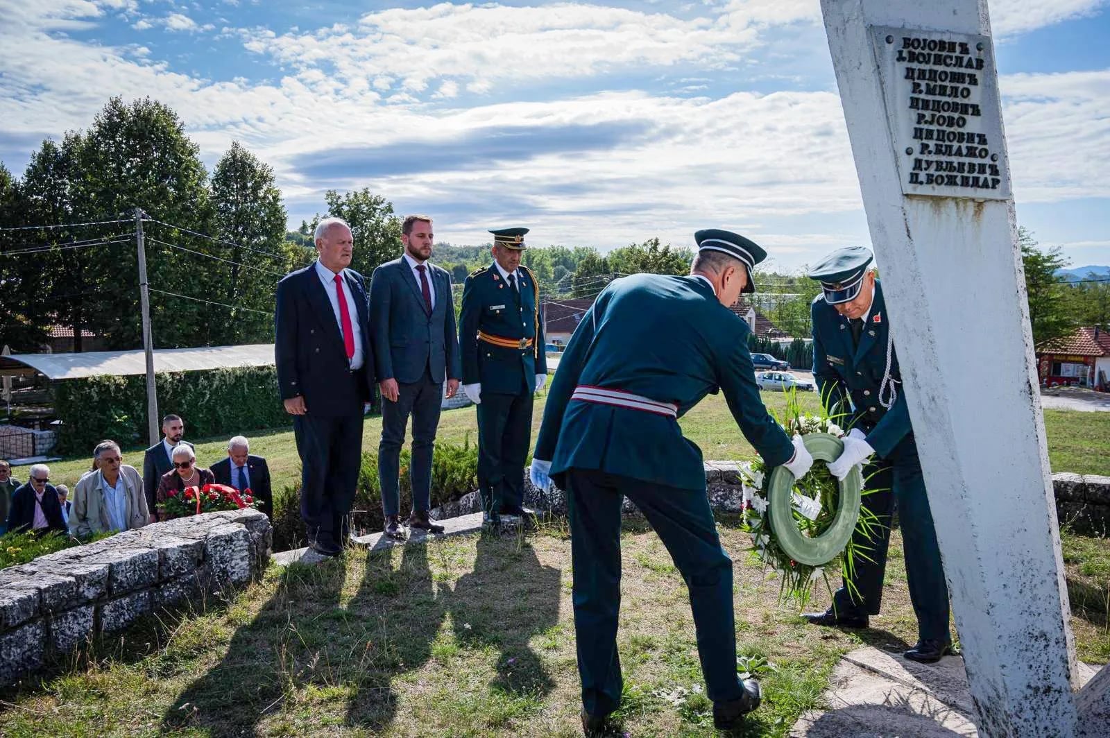 Položili vijenac na spomen-obilježje na Kapinom Polju