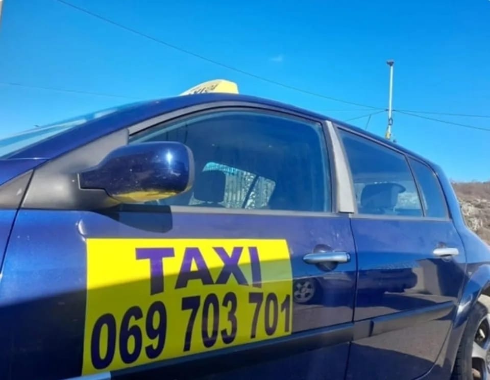 Taksi 069/703-701 danas vozi za dječaka oboljelog od Laforine bolesti