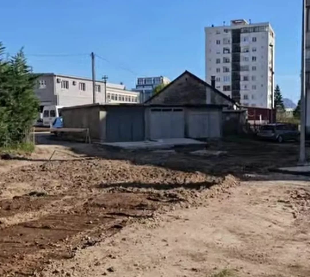 Nova parking mjesta, šetačka zona i igralište za basket u Staroj Varoši
