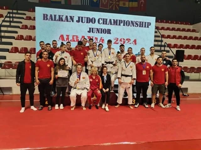 Crnogorski juniori ekipni šampioni Balkana