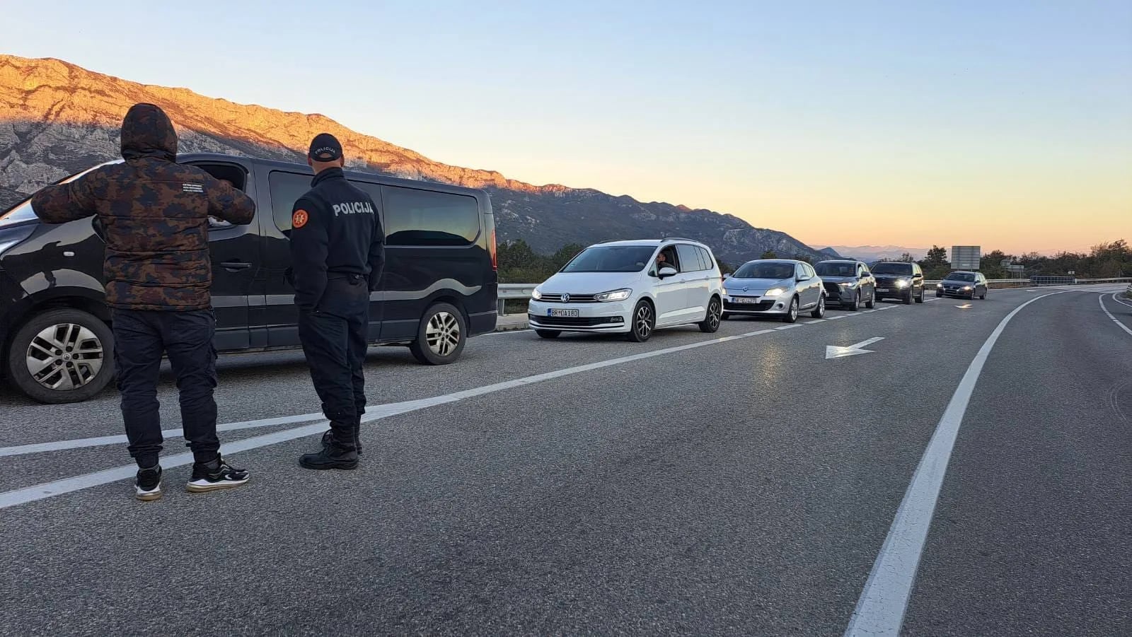 Blokirali saobraćaj u mjestu Bogetići