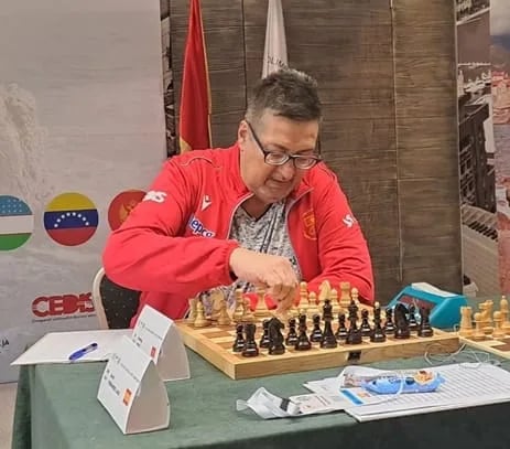 Nikač remijem zadržao šanse za medalju