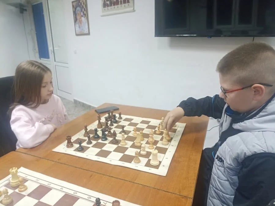 Mlade šahovske nade sanjaju dobar plasman u Italiji