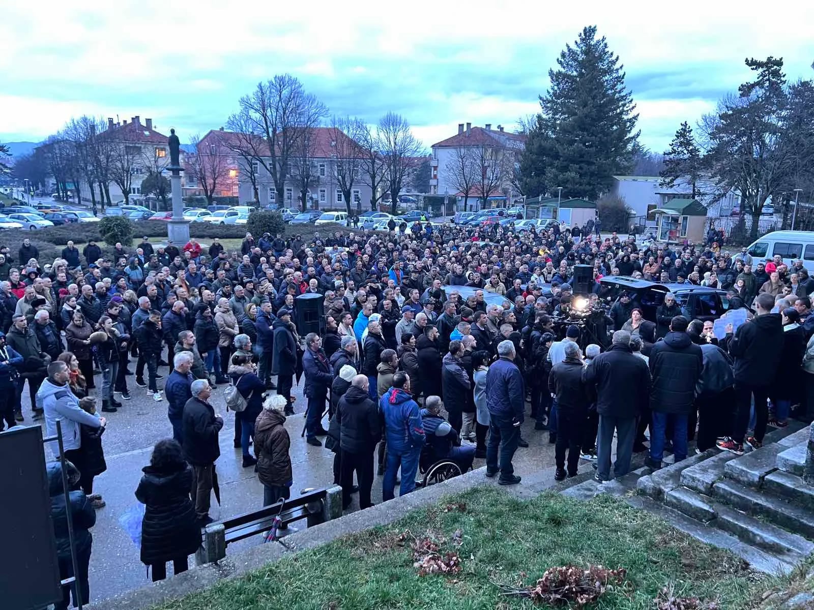 (FOTO) Protest zbog presude za ubistvo Ljubiše Mrdaka