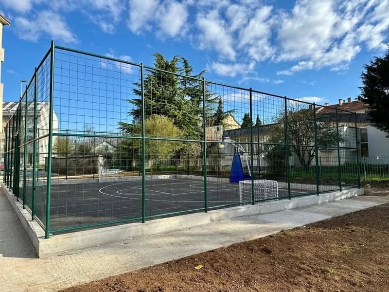 U Staroj varoši otvoreno novo igralište