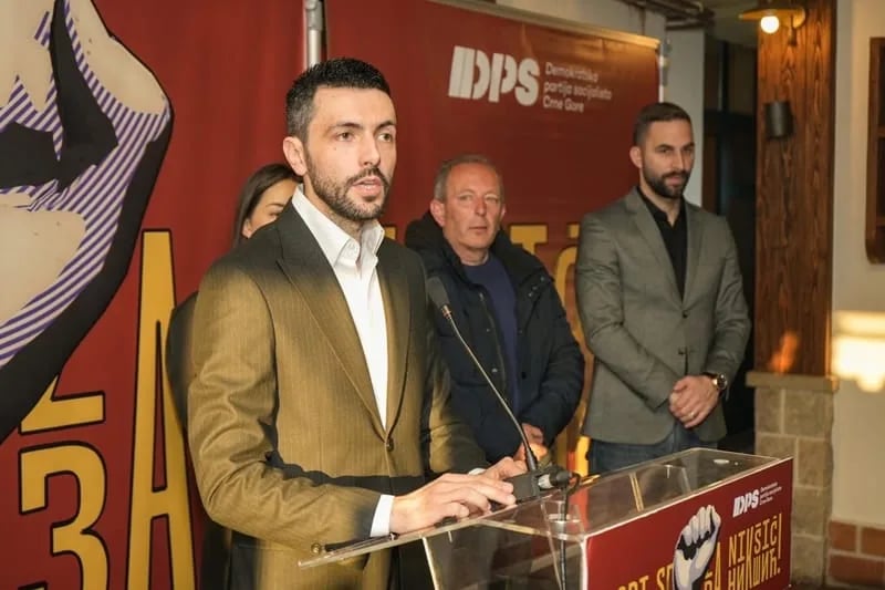 Živković: Mandić politička prošlost, brani velikosrpski nacionalizam do posljednjeg kvadrata u "Beogradu na vodi"