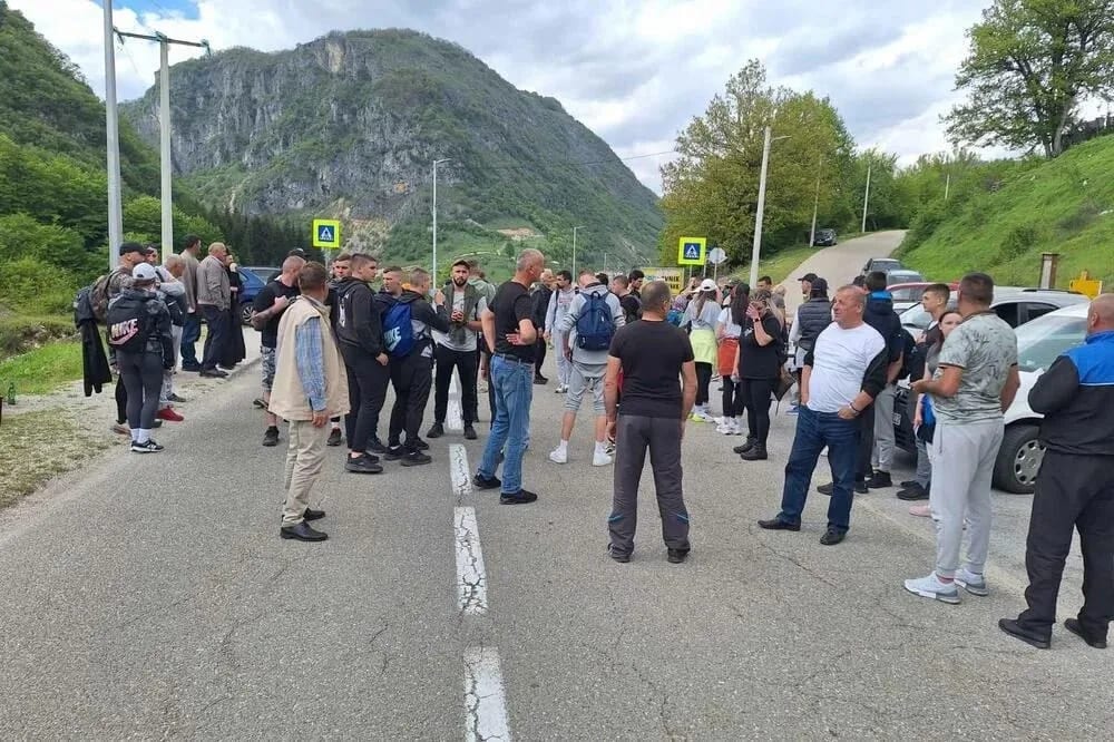 Blokada puta Šavnik–Žabljak se nastavlja: Protesti svakog dana od 13 do 16 časova