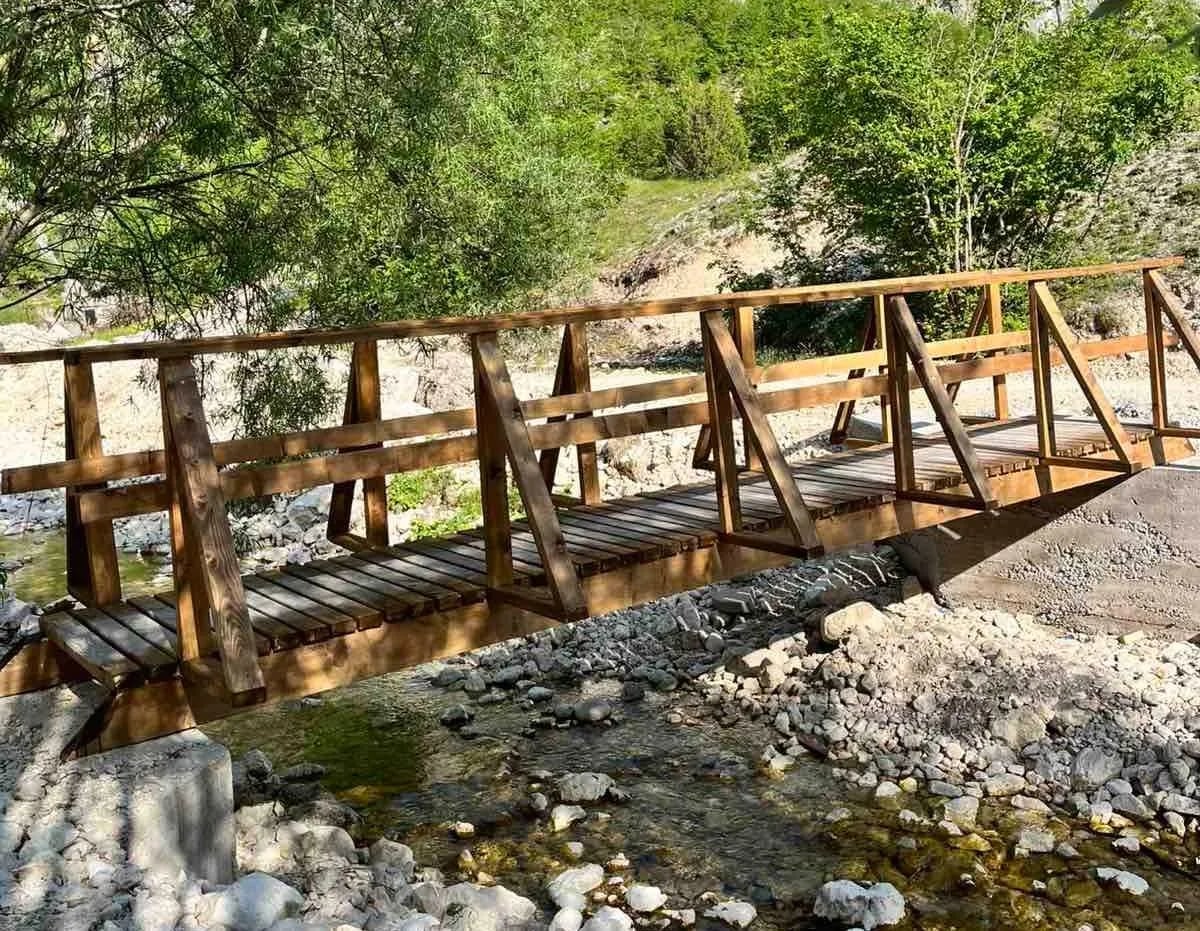 Obnovljen mobilijar u Parku prirode „Dragišnica i Komarnica“