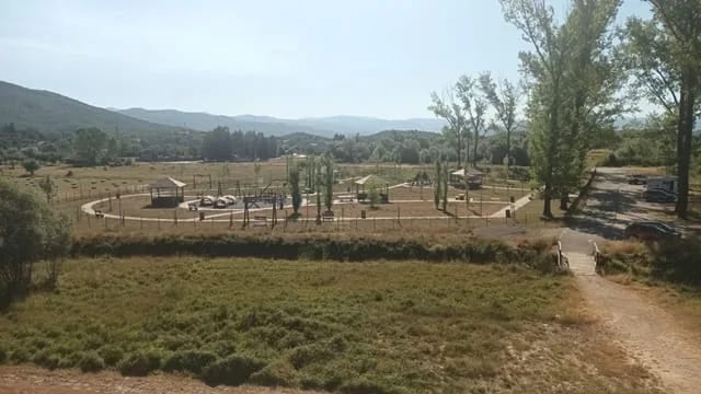 (FOTO) Park na Krupcu bez zaštite od sunca