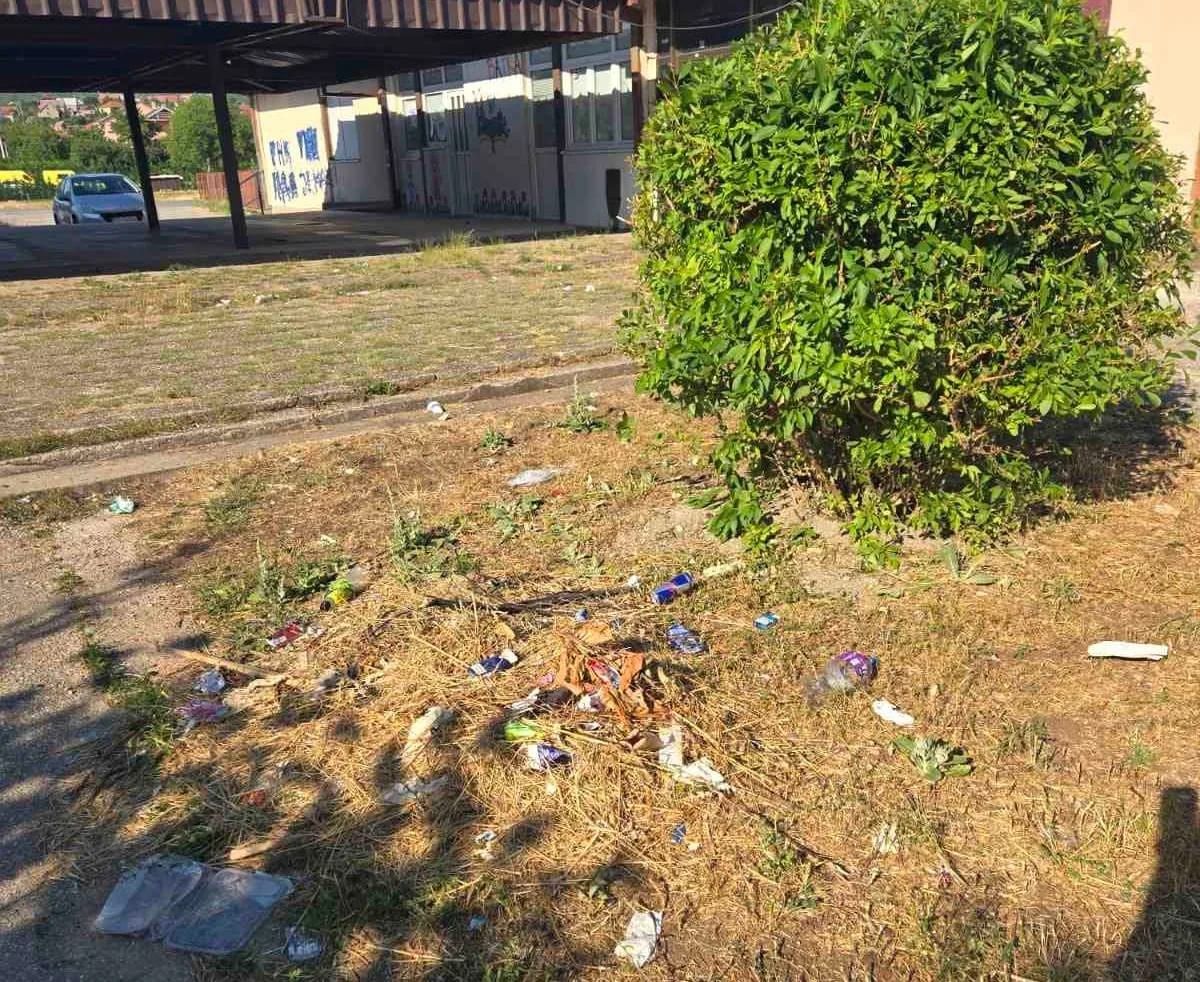 ČITAOCI ŠALJU: Zapuštene površine u Dragovoj Luci