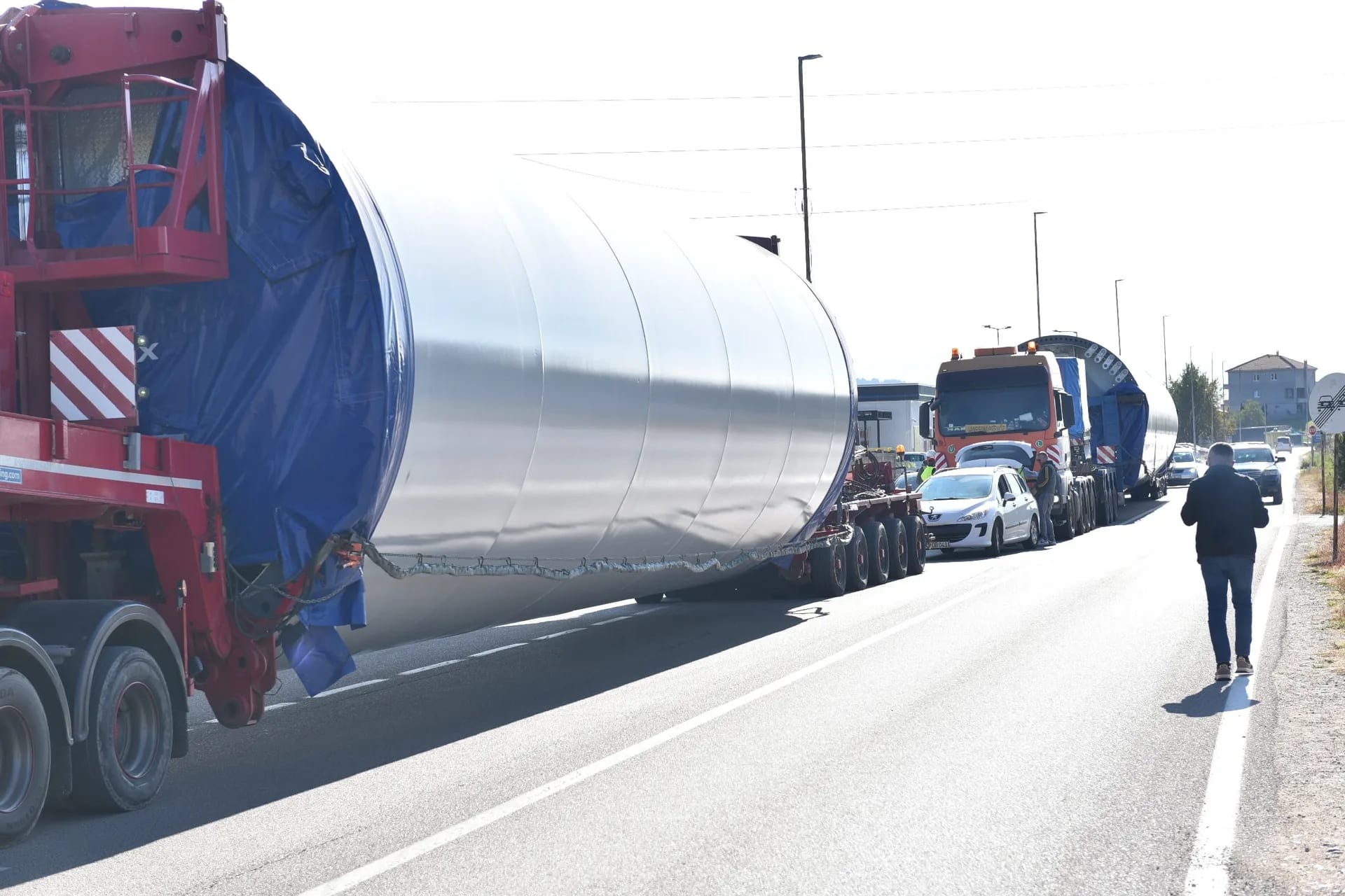 Počeo transport opreme za VE Gvozd, Đukanović: Prvi kilovati već do kraja godine