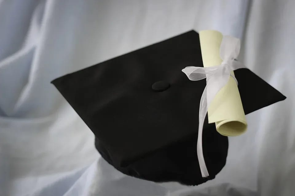 Zbog sumnje u lažne diplome država proširuje listu spornih ustanova