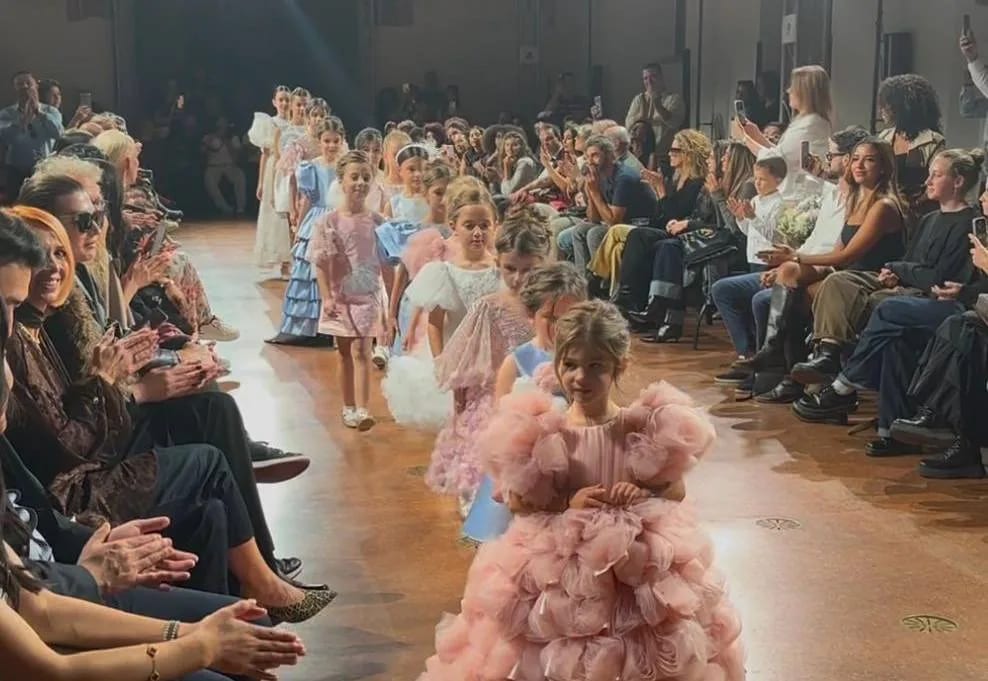 (FOTO) Mali manekeni iz Nikšića zablistali na Milano fashion week-u