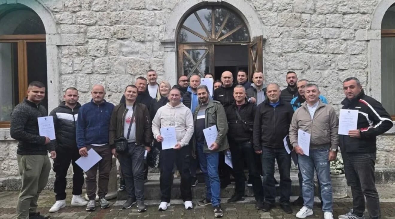 Obuke za zaštitare u školama završila 122 polaznika