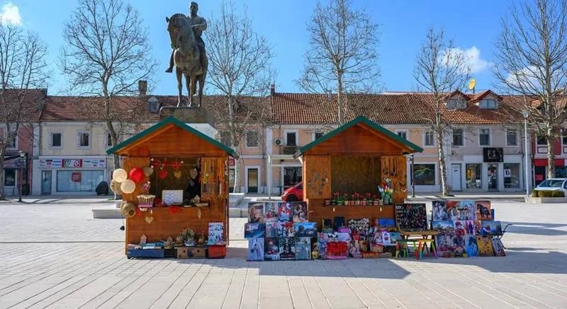 Počinje Novogodišnji i božićni bazar
