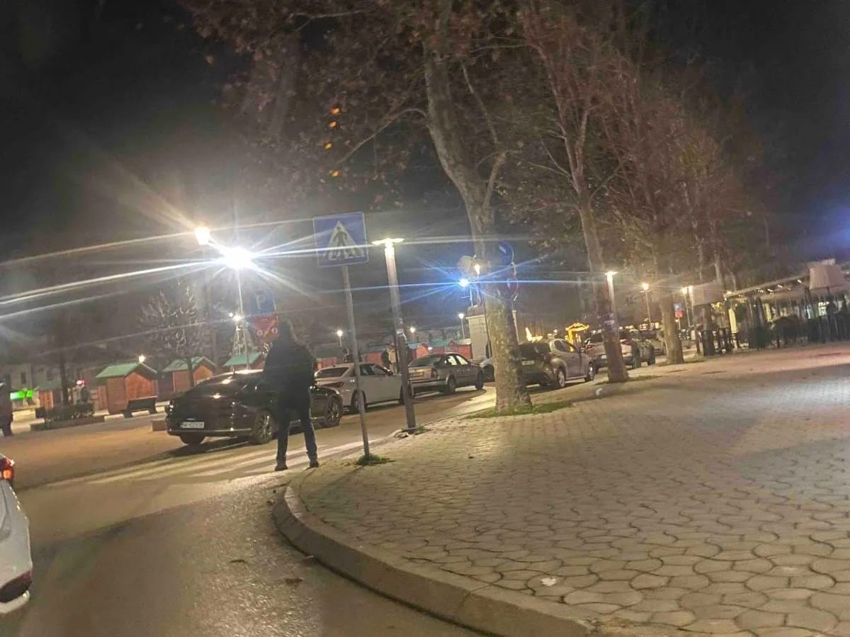 Dva muškarca povrijeđena u pucnjavi, policija traga za napadačem