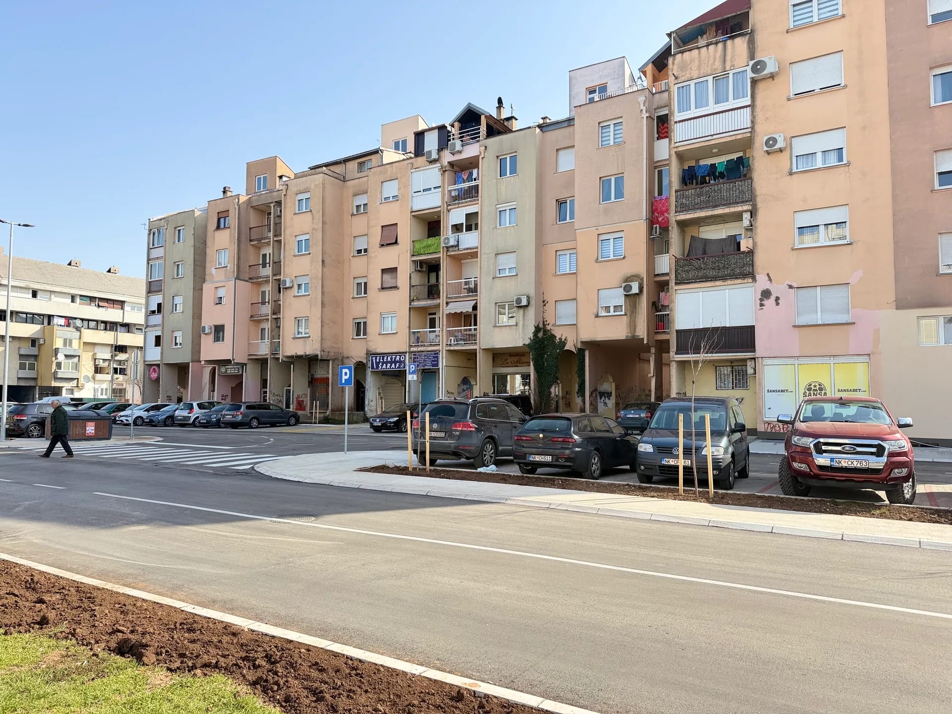 Završen parking sa 32 mjesta kod zgrade "Desetka"