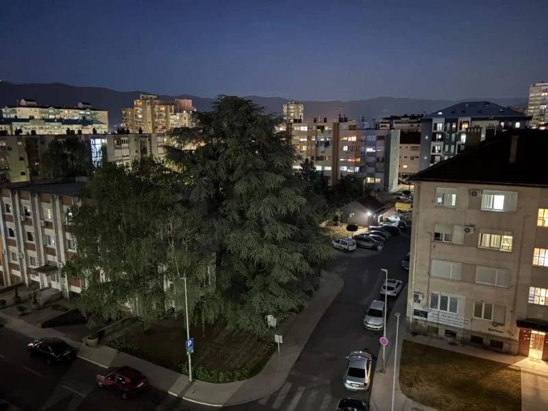 Čitaoci šalju: Kvart u Ulici Dragice Pravice drugu noć bez ulične rasvjete