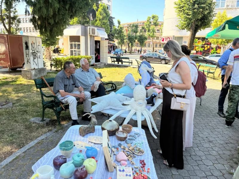 (FOTO) Sajam socijalnog preduzetništva kod Doma revolucije