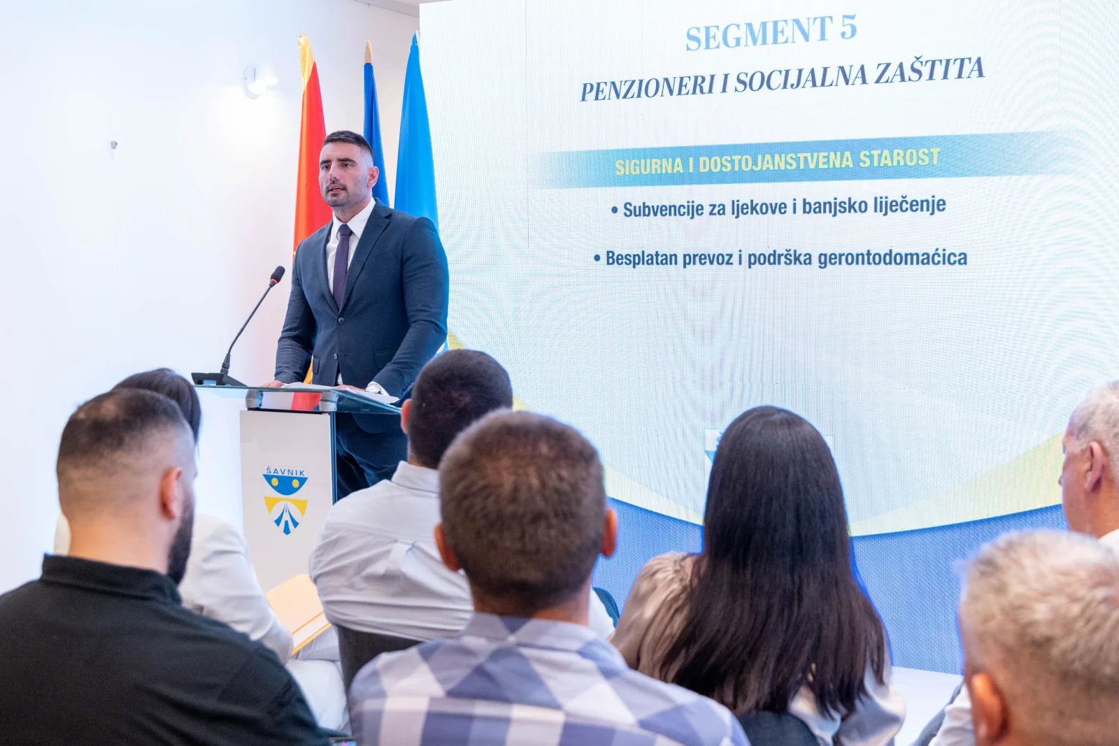 Jakić: Đacima po 100 eura mjesečno, ženama na selu i starijima nova finansijska podrška