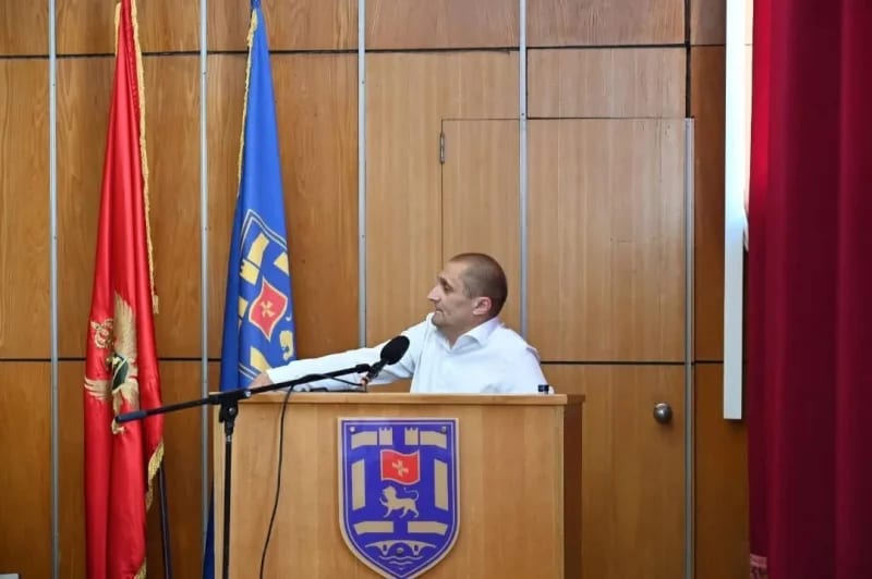 DPS Nikšić: Ponovo napadnut odbornik Perović, nadležni da zaštite njega i njegovu porodicu