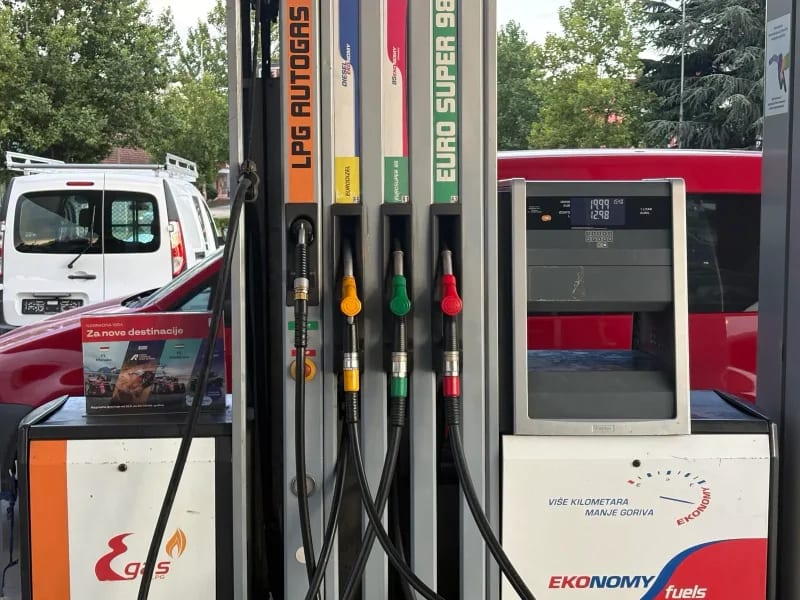 Skuplje sve vrste goriva: Dizel poskupio 14 centi, benzin do 13 centi