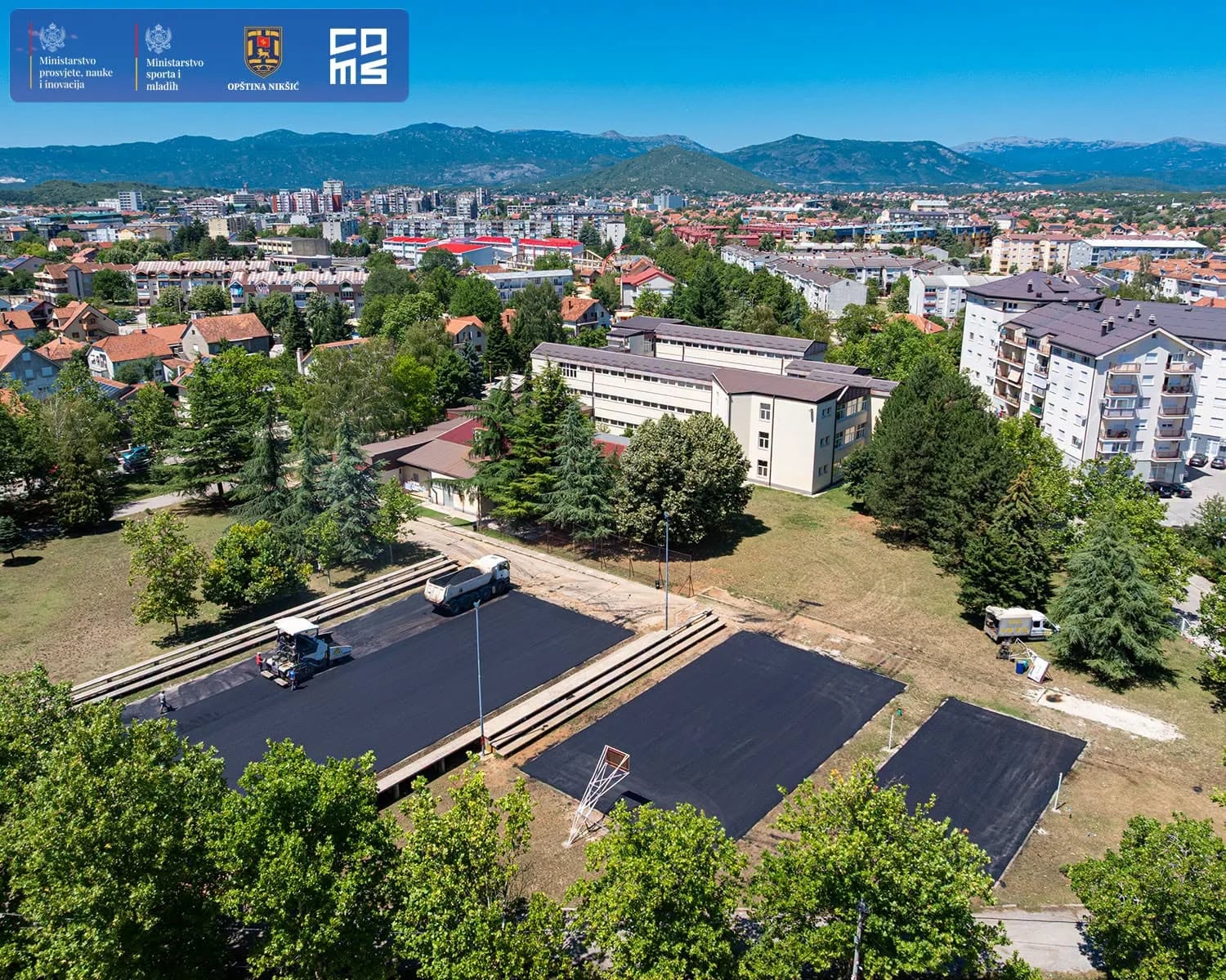 Počeli radovi na adaptaciji sportskih terena u OŠ “Ratko Žarić“ i “Mileva Lajović Lalatović”
