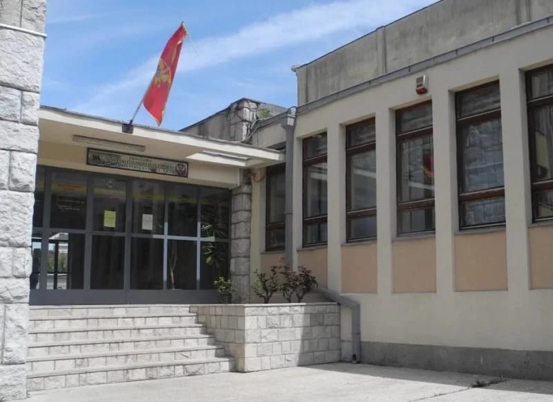 Pojačano prisustvo policije u blizini škola od početka školske godine