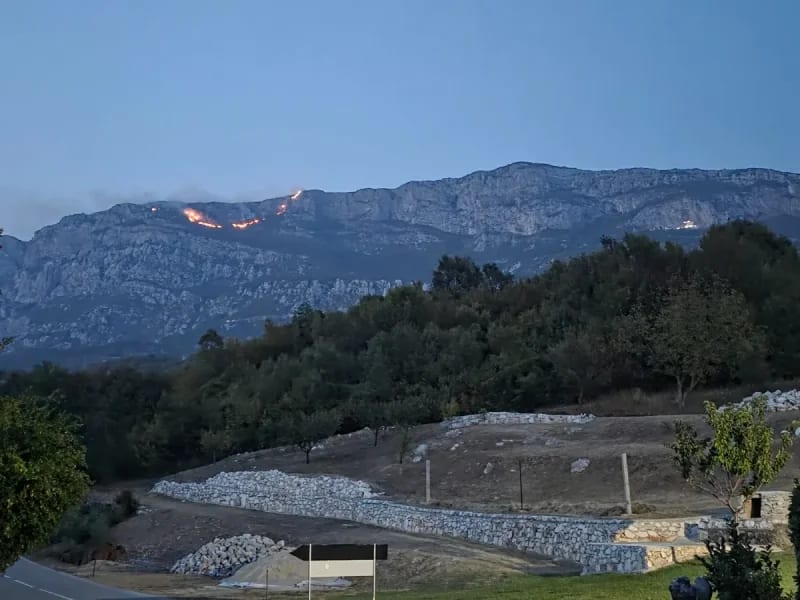 Požar na području Ostroga