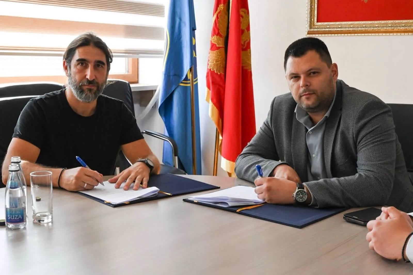 Potpisan ugovor o izradi spomen-obilježja Njegošu