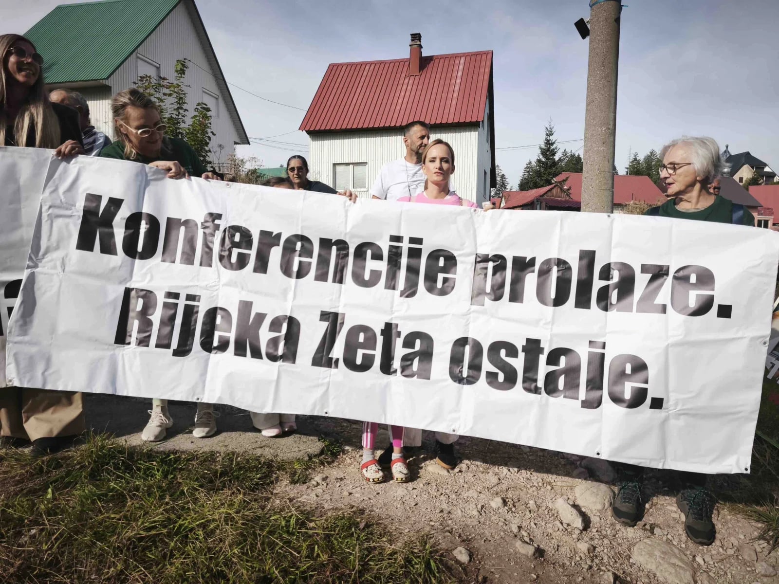(FOTO) Na Žabljaku protest ekoloških NVO povodom 35 godina ekološke države