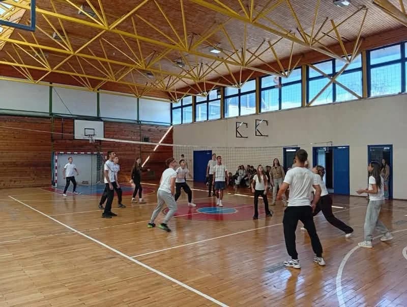Gimnazija "Stojan Cerović“ obilježila Evropsku nedjelju sporta (FOTO)