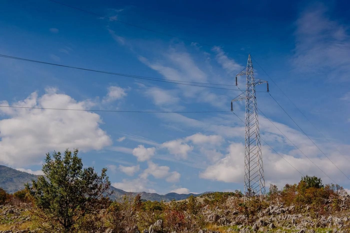 Isključenja struje u više djelova opštine
