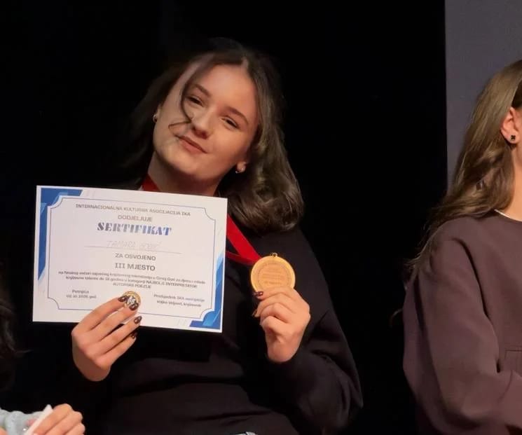Nikšićanka Tamara Gogić među najboljim mladim interpretatorima poezije