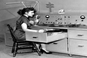 12211_1545449952439079_7088769631518277038_n